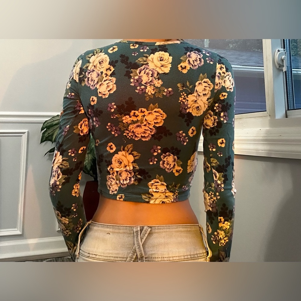 2000s PACSUN CROPTOP - Picture 2 of 3